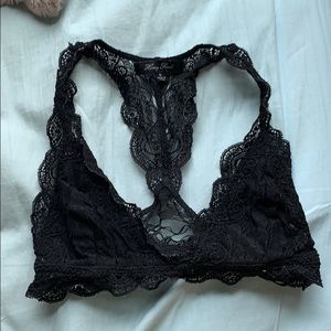 black lace bra with no padding